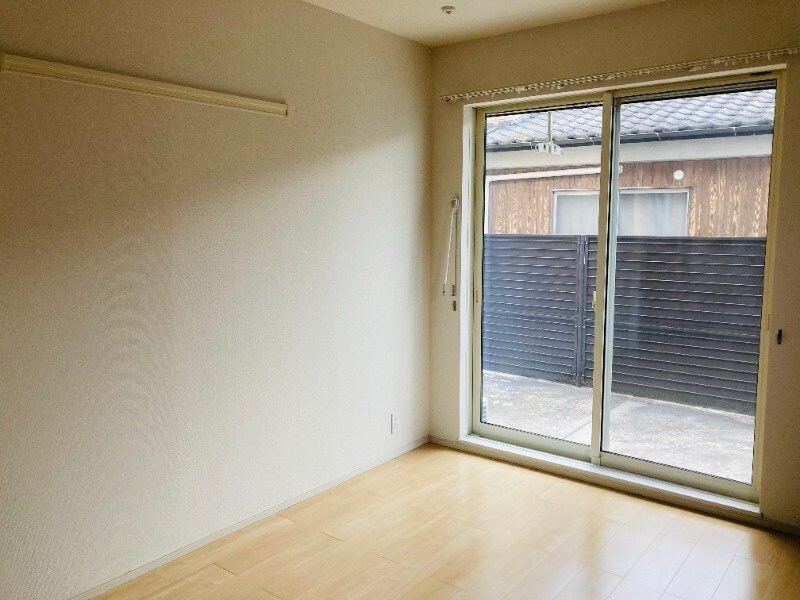 ヴァイオレット上峰の物件内観写真