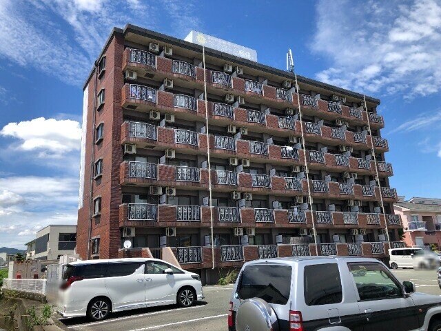 グランドセレブ真木の物件外観写真