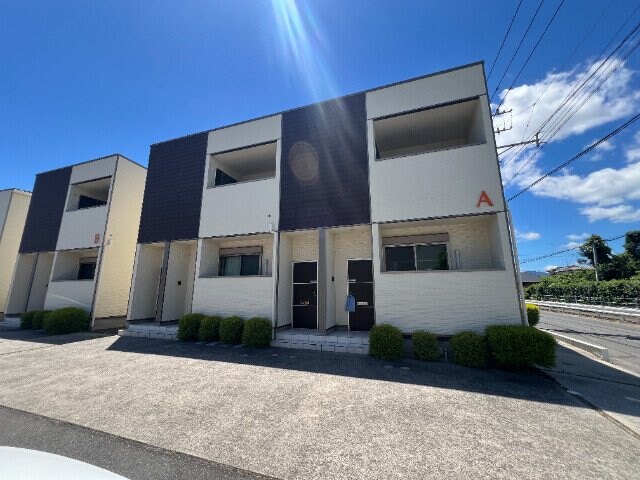 トップフィールド　Ａ棟の物件外観写真