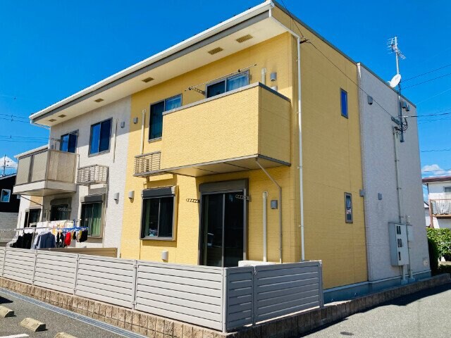 エリーヒルズAの物件外観写真