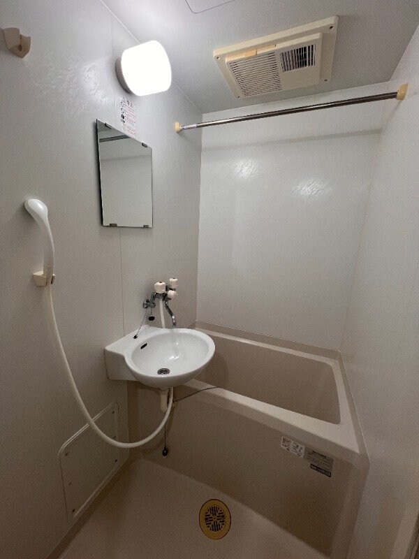 原爆資料館駅 徒歩13分 1階の物件内観写真