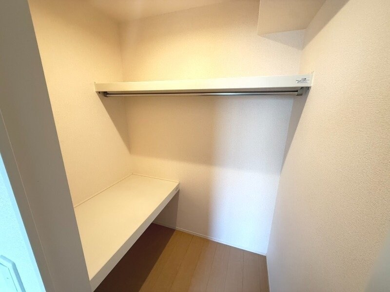 アルジャン・レーヌの物件内観写真