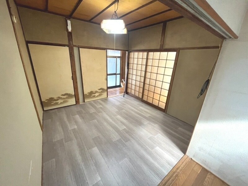 中尾貸家の物件内観写真