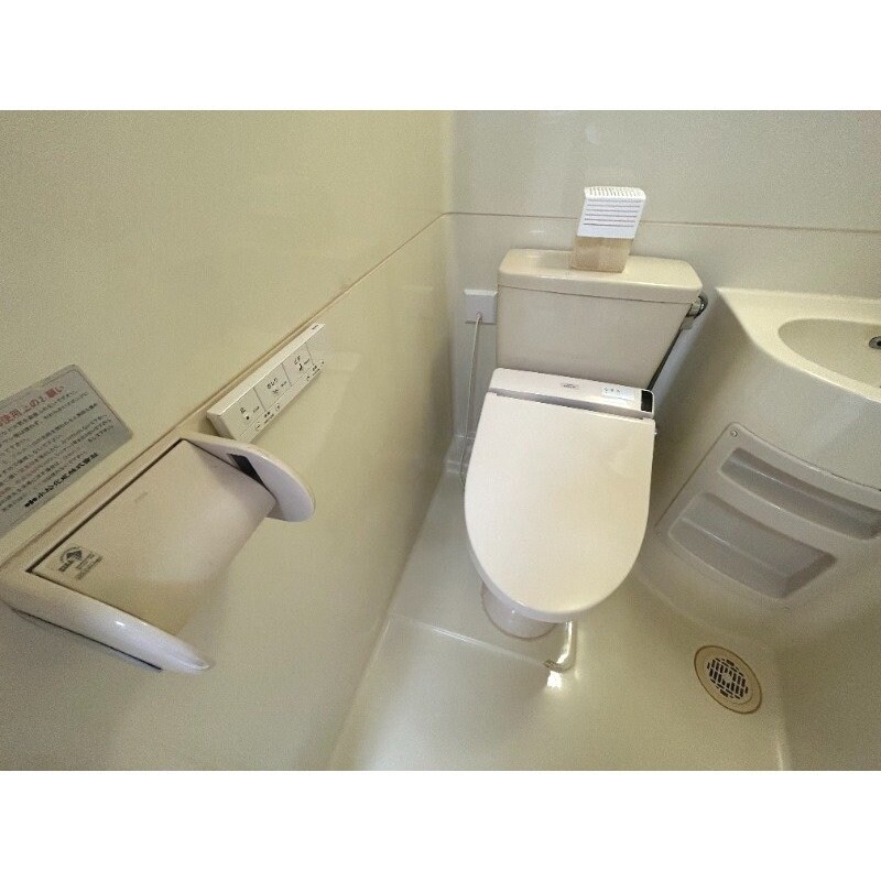 フラットワンの物件内観写真