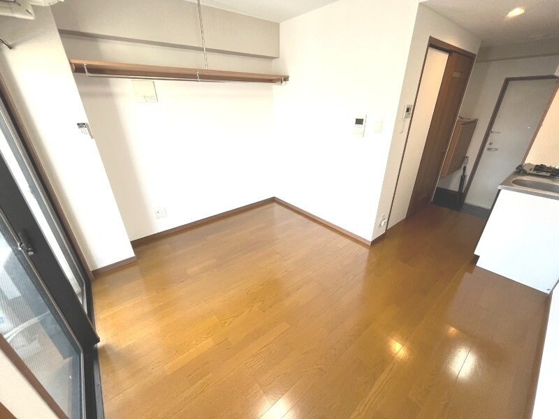 Two Livingの物件内観写真