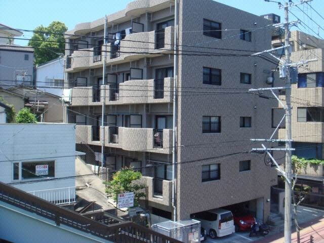 カレンドールの物件外観写真