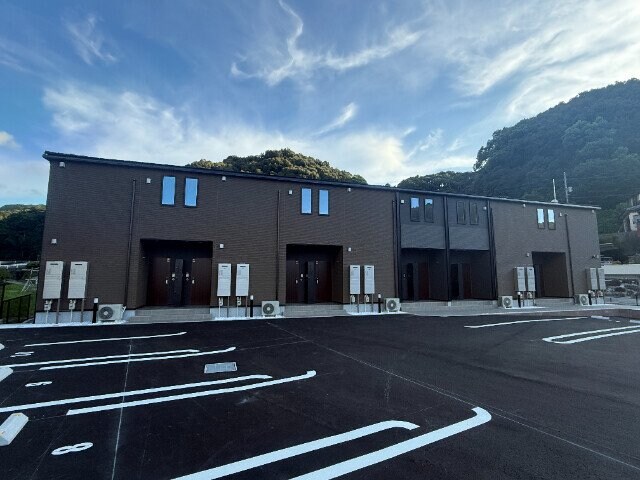 フォレストの物件外観写真