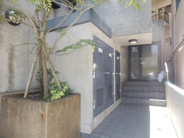 クオーレ中川の物件外観写真