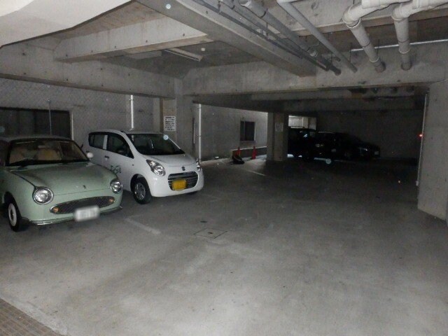 プラス・ドゥ・カネガエの物件外観写真