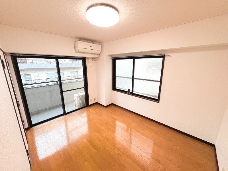 プラス・ドゥ・カネガエの物件内観写真