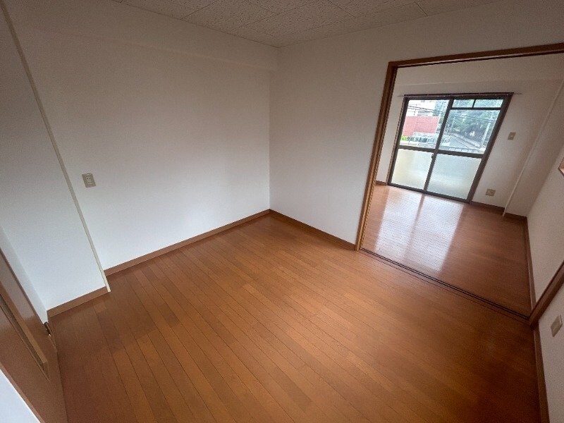 家野町サンロイヤルの物件内観写真