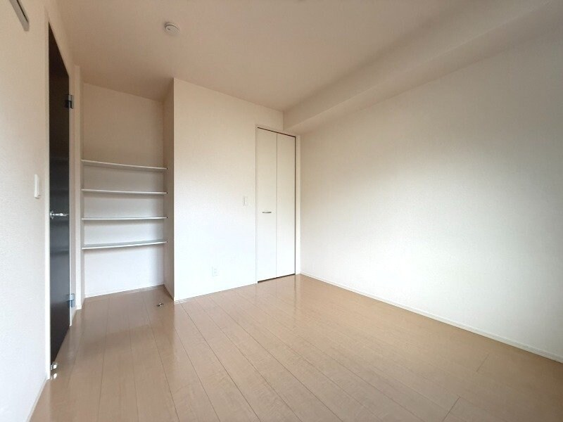 アルジャン・レーヌの物件内観写真