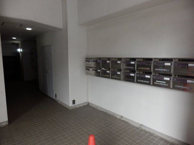 プラス・ドゥ・カネガエの物件外観写真