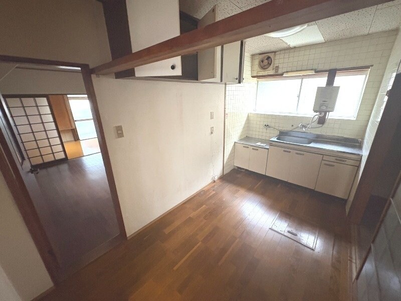 石橋駅 バス21分  ココウォーク茂里町行・深堀二丁目下車：停歩10分 1階の物件内観写真