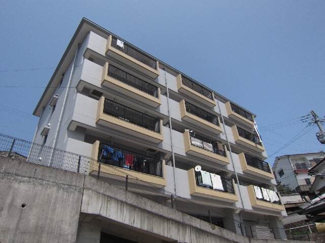 ハイネスアオヤマ横尾の物件外観写真