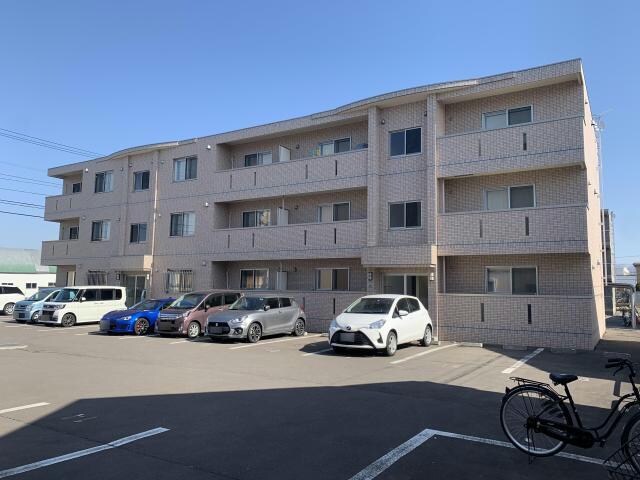 ラヴィドールⅡの物件外観写真