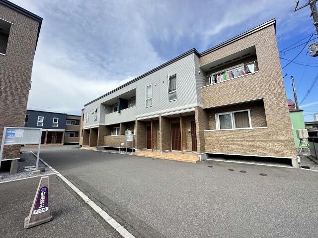 TERRACE HOUSE Eの物件外観写真