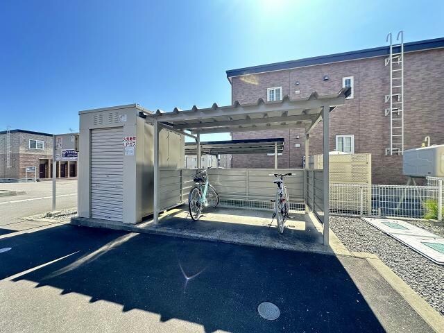 エルムプラシード9号館の物件外観写真