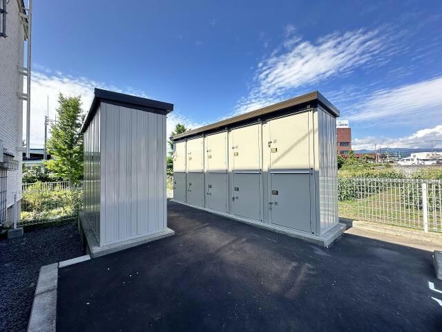 エルムプラシード9号館の物件外観写真