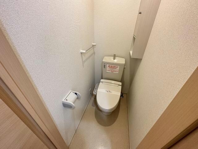 グロリアスカーサ本町の物件内観写真