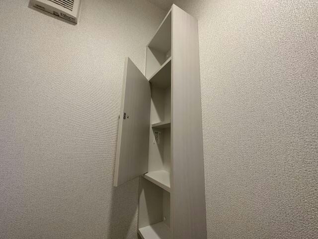 グロリアスカーサ本町の物件内観写真