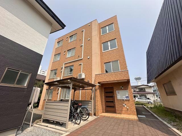 ヴィラ本町の物件外観写真