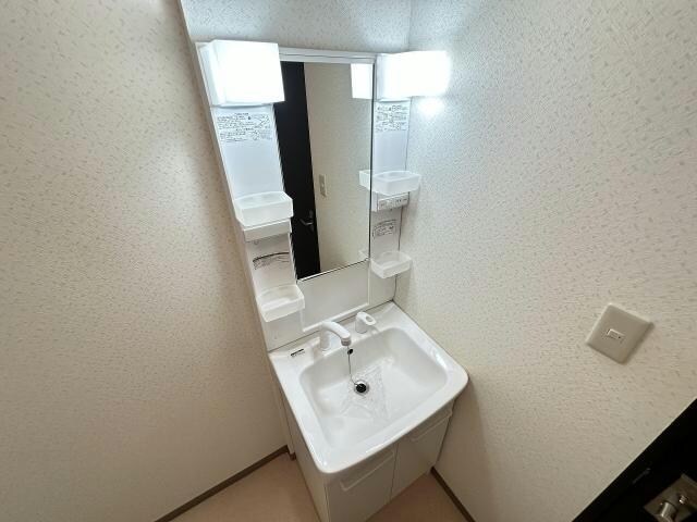 レザングレーヌⅡの物件内観写真