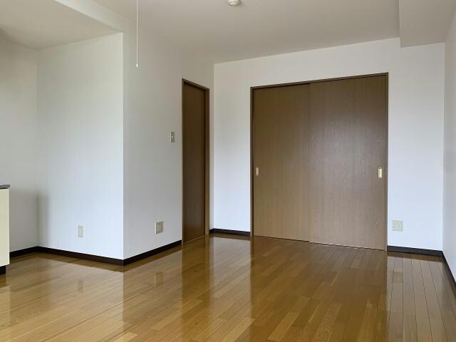 ピュアパレス柏木の物件内観写真