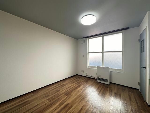 エスポワフチュールⅢの物件内観写真