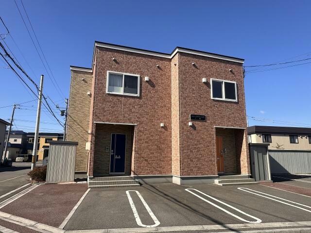 リビングタウン石川 Ｃの物件外観写真