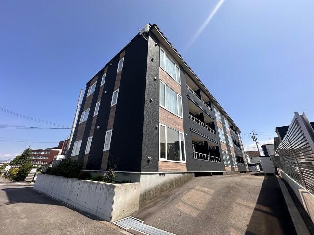 ル･レーヴの物件外観写真