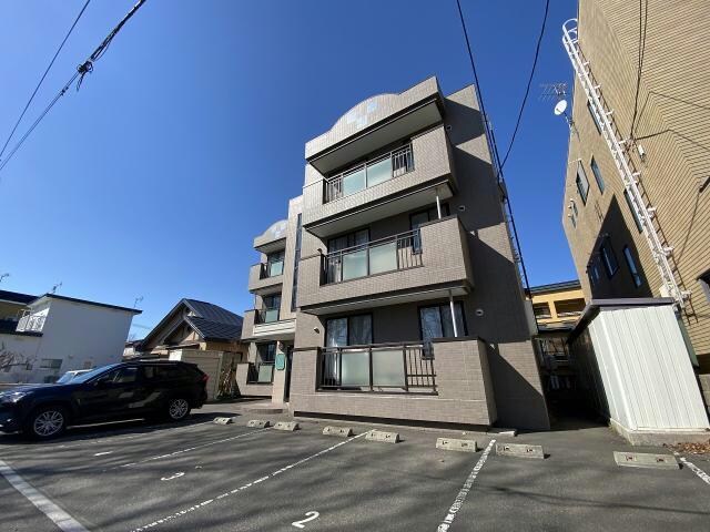 リベア的場の物件外観写真