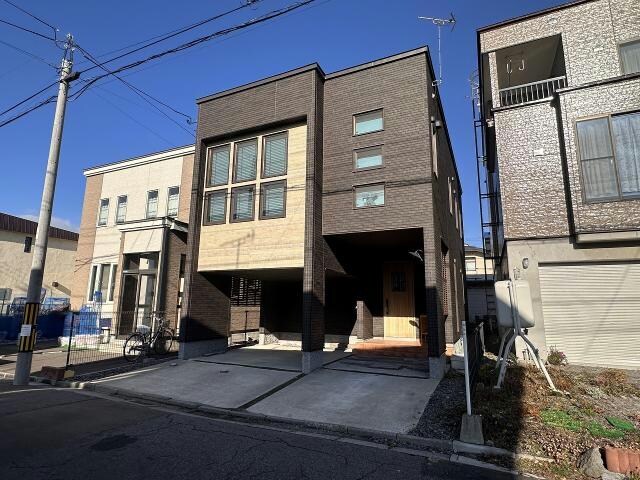 堀川町18番地戸建ての物件外観写真