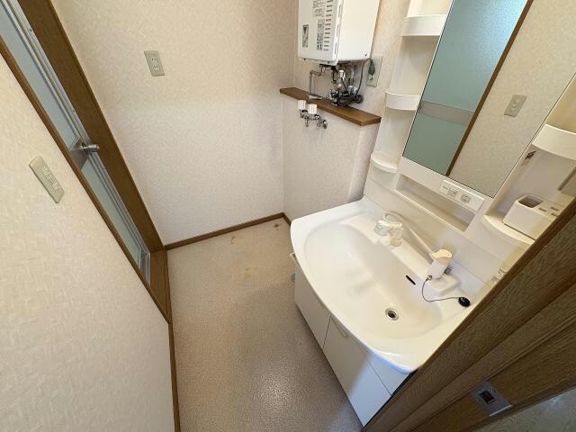 ニートハウスBの物件内観写真