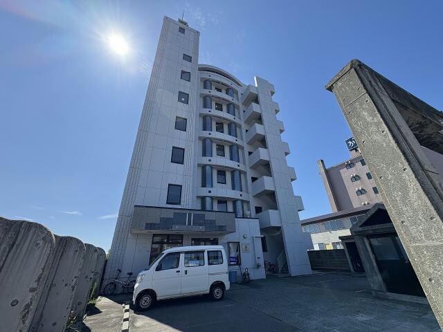 メゾン・ド・ポールの物件外観写真