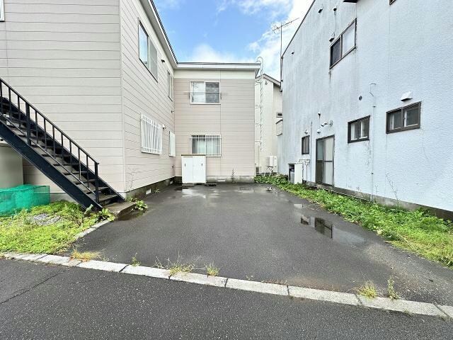 本通1丁目13番 一棟二戸の物件外観写真