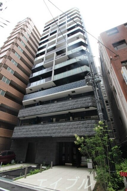 プレサンス阿波座駅前の物件外観写真