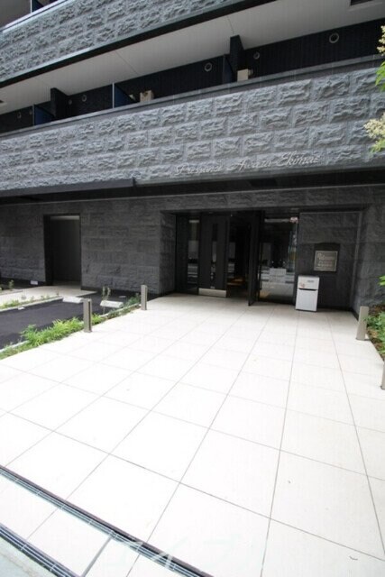 プレサンス阿波座駅前の物件外観写真