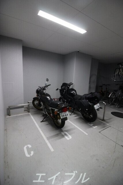 プレサンス阿波座駅前の物件外観写真