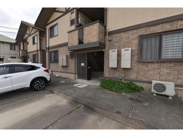 レクサス　Bの物件外観写真