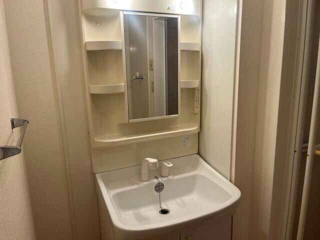 レクサス　Bの物件内観写真