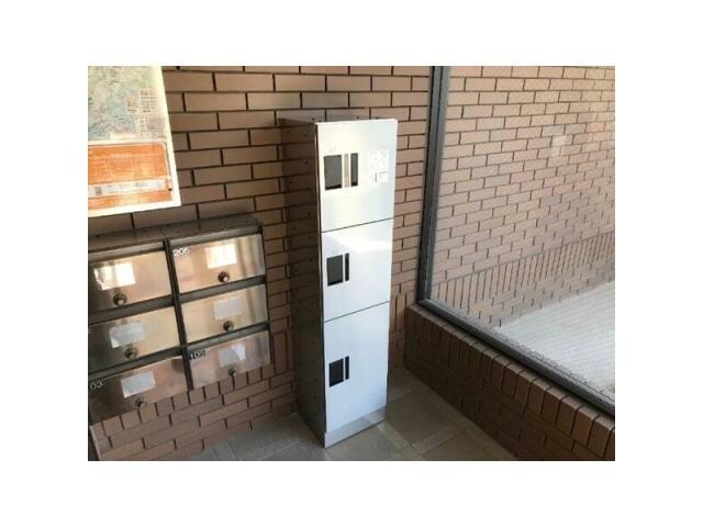 エランドールHの物件外観写真