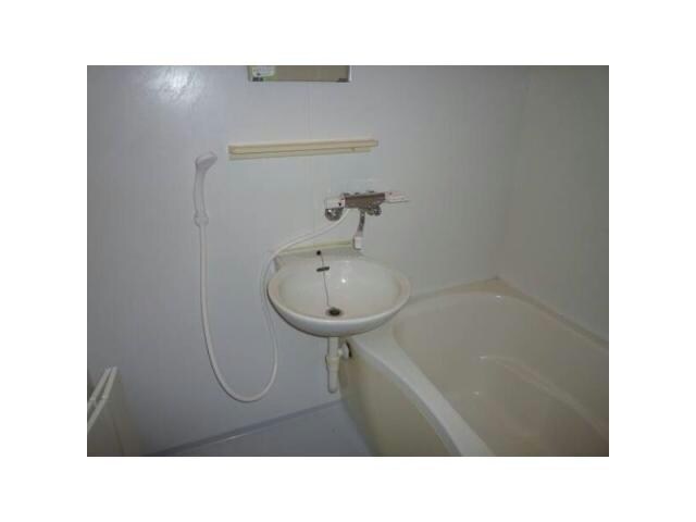 エランドールHの物件内観写真