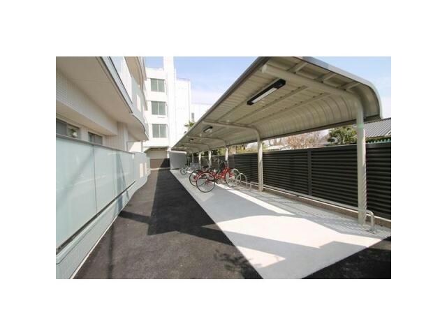 パラシオン西新の物件外観写真
