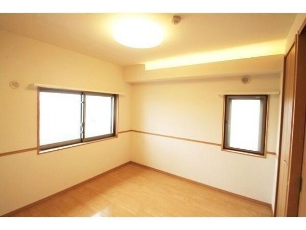 パラシオン西新の物件内観写真