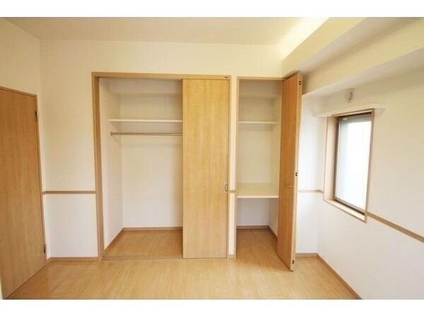 パラシオン西新の物件内観写真