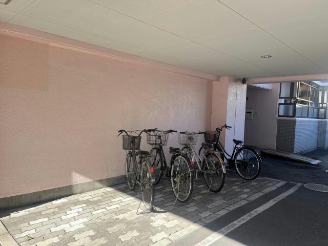 カームダウン喜多山の物件外観写真