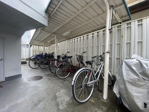 アサヒビルの物件外観写真