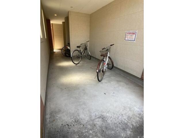 ヒロアーカ新守山の物件外観写真