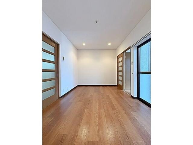 大谷町貸家の物件内観写真